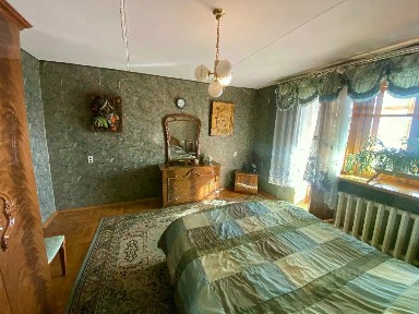 Продается 2-комн. квартира, 76 м²