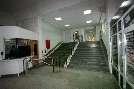 Ямало-Ненецкий АО, Ноябрьск, просп. Мира, 70А