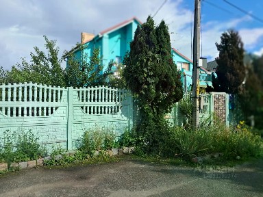 Сдается 3-этажный коттедж, 200 м²