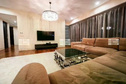Сдаются 3-комн. апартаменты, 190 м²