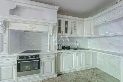 Продается 4-комн. квартира, 121,9 м²