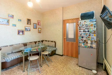 Продается 4-комн. квартира, 98,3 м²
