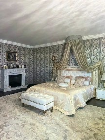 Продается 3-комн. квартира, 180 м²