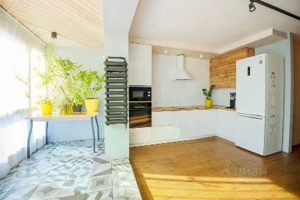 Продается 2-комн. квартира, 56 м²