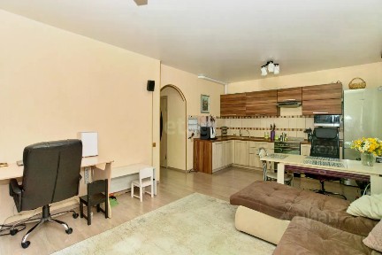 Продается 3-комн. квартира, 82,1 м²