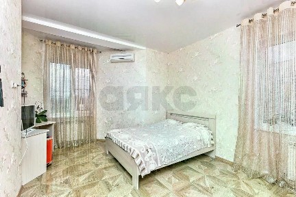 Продается 2-этажный дом, 215,3 м²