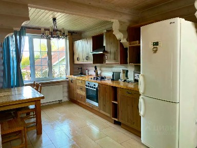 Сдается 2-этажный коттедж, 153 м²