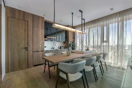 Продается 4-комн. квартира, 147 м²