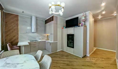 Продается 2-комн. квартира, 70 м²