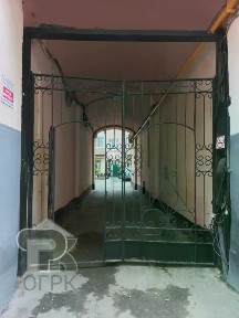 Продается 5-комн. квартира, 255,6 м²