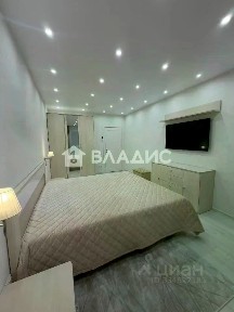Продается 4-комн. квартира, 92,7 м²