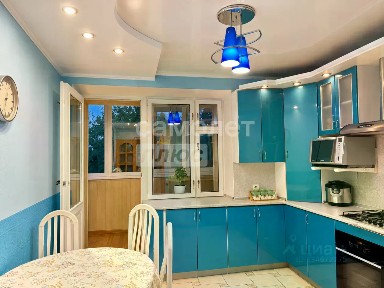 Продается 3-комн. квартира, 76,5 м²