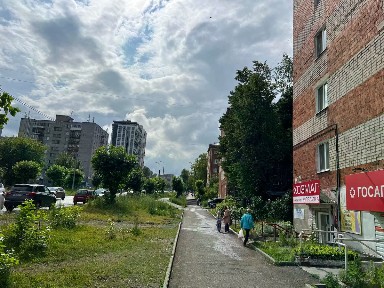 Удмуртская респ., Ижевск, р-н Первомайский, мкр. Центральный, ул. Воровского, 126