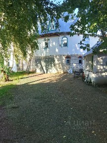 Сдается 4-этажный коттедж, 1 056 м²