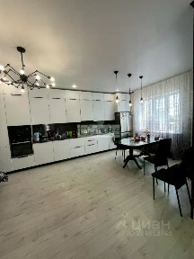 Продается 3-этажный коттедж, 190 м²