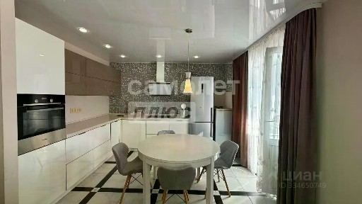 Продается 3-комн. квартира, 101,7 м²