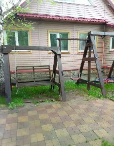 Сдается 2-этажный дом, 140 м²