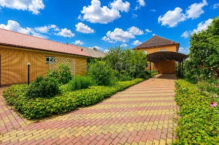 Продается 2-этажный коттедж, 238,6 м²
