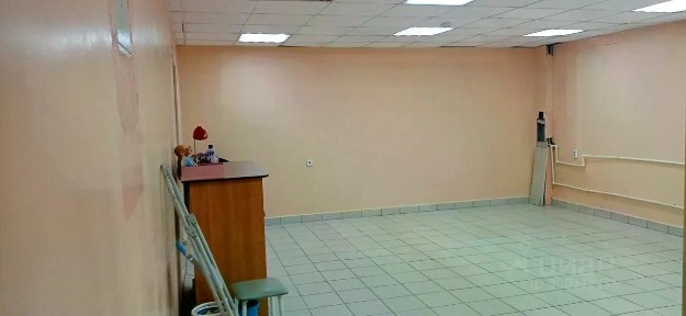 Продается торговая площадь, 87 м²