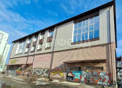 Продается помещение свободного назначения, 1 353 м²