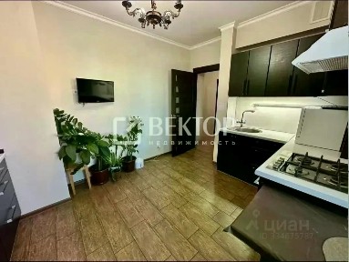 Продается 2-комн. квартира, 81,2 м²