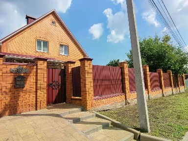 Продается 2-этажный дом, 183 м²
