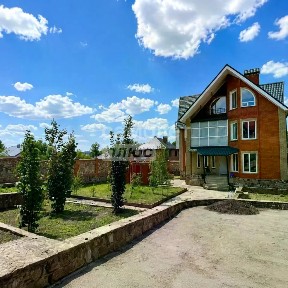 Продается 3-этажный коттедж, 370 м²