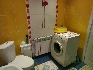 Продается 0,50 часть 2-этажного дома, 81,2 м²