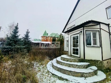 Продается 2-этажный дом, 179 м²