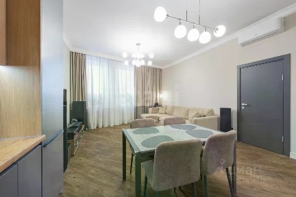 Продается 1-комн. квартира, 74,3 м²