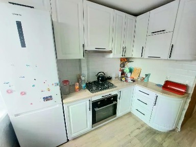 Продается 3-комн. квартира, 64 м²