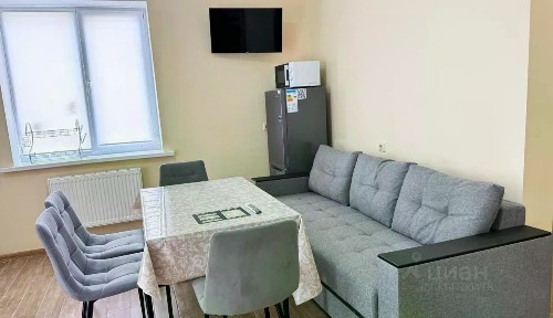 Сдается 2-этажный дом, 110 м²