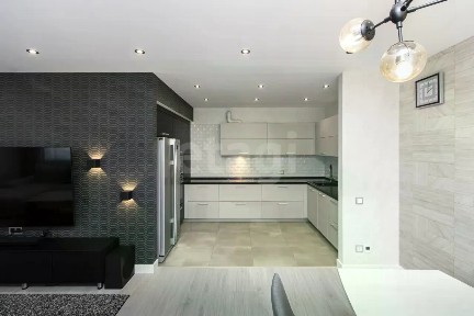 Продается 2-комн. квартира, 75,9 м²