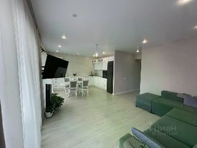 Продается 4-комн. квартира, 160 м²