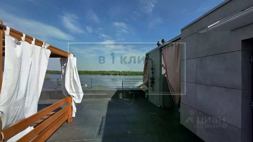 Продается 2-этажный дом, 235 м²