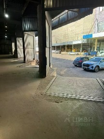 Сдается склад, 1 400 м²
