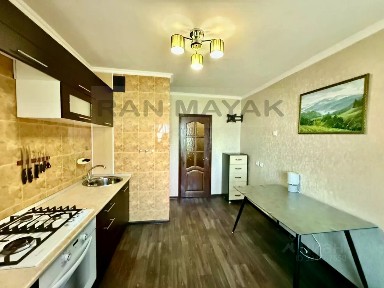 Продается 3-комн. квартира, 63,3 м²