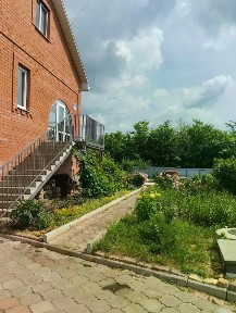 Продается 3-этажный дом, 340 м²