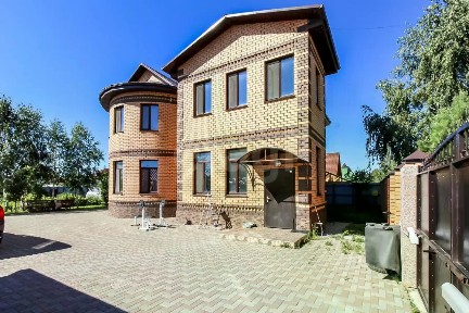 Сдается 2-этажный дом, 255,5 м²