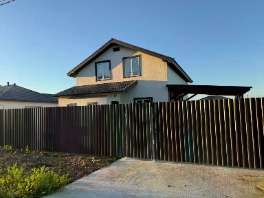 Продается 2-этажный дом, 151 м²