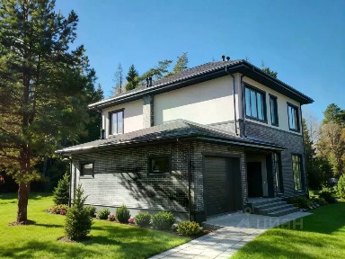 Продается 2-этажный дом, 250 м²