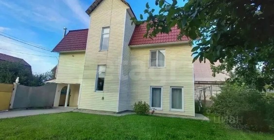 Продается 3-этажный дом, 184,4 м²