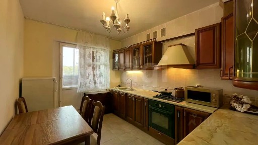 Продается 3-комн. квартира, 76,8 м²