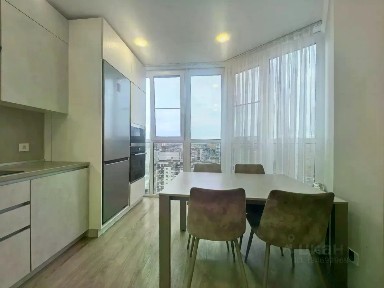 Сдается 2-комн. квартира, 77 м²