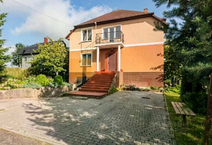 Продается 2-этажный дом, 340 м²