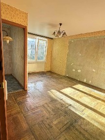 Продается 4-комн. квартира, 49,2 м²