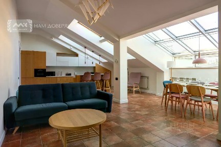 Продается 3-комн. квартира, 167,3 м²