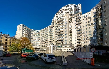 Продается 3-комн. квартира, 104 м²