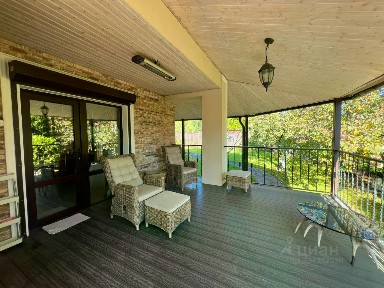 Продается 3-этажный дом, 406 м²
