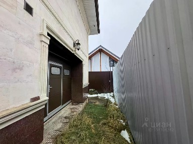 Продается 2-этажный дом, 370,3 м²